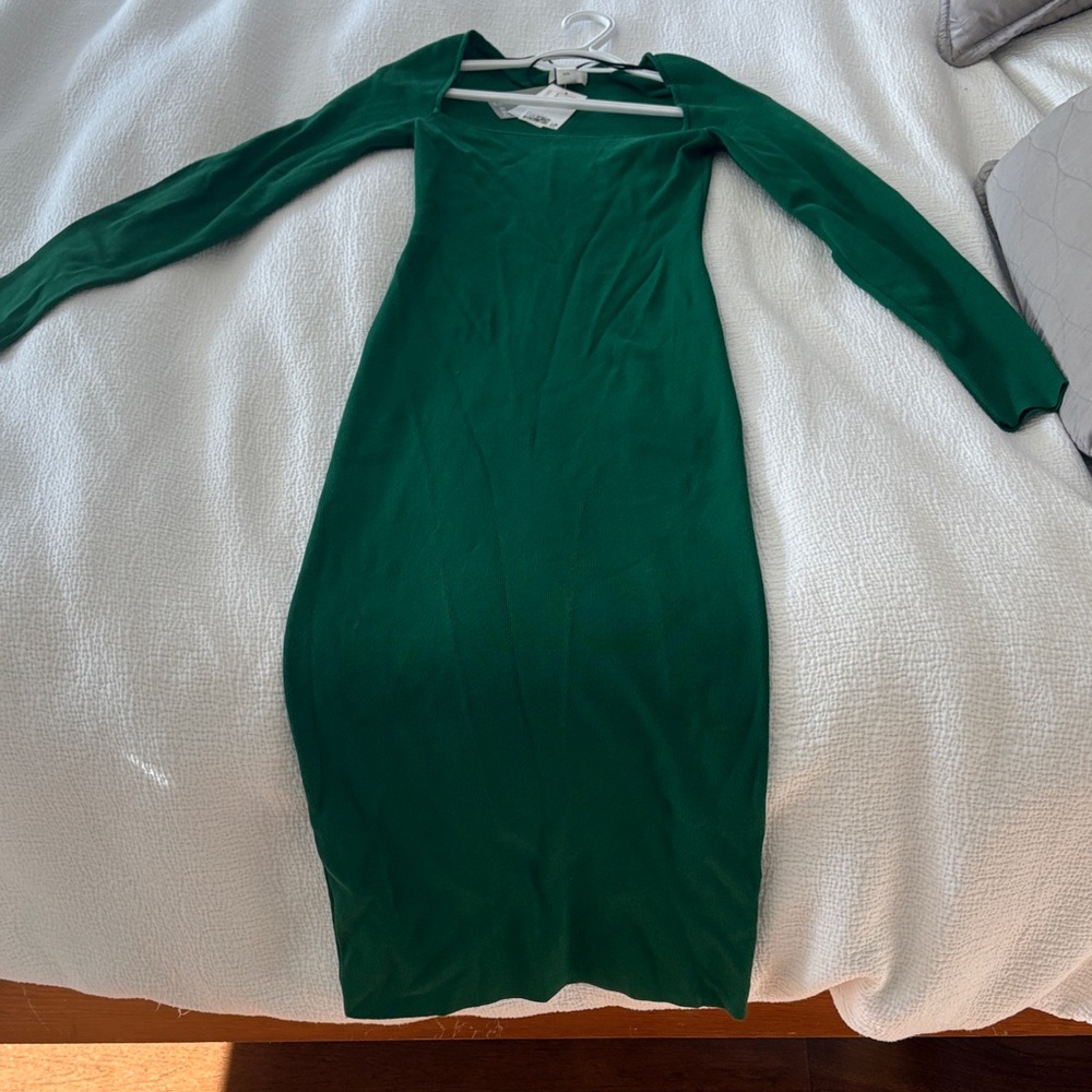 Green Long Sleeve Fitted Sweater Dress
